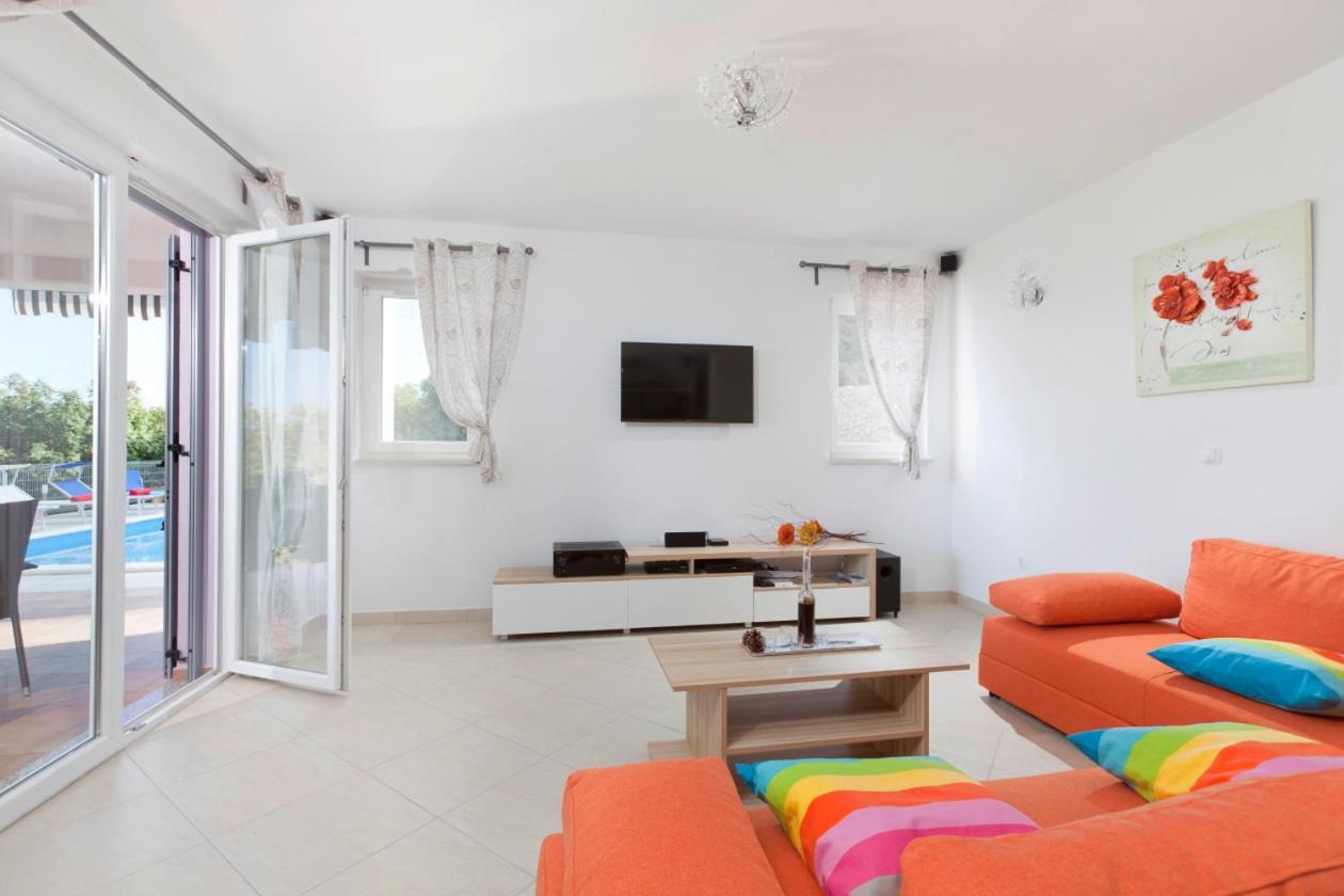 Villa Mirta In Crni Labin  Extérieur photo
